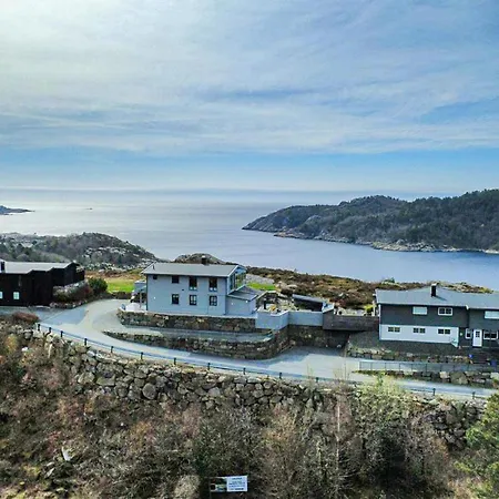 Beautiful In Lindesnes With Kitchen 펜션 *