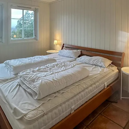 Beautiful In Lindesnes With Kitchen 펜션 *